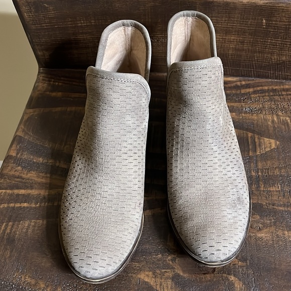 Booties - Picture 2 of 5